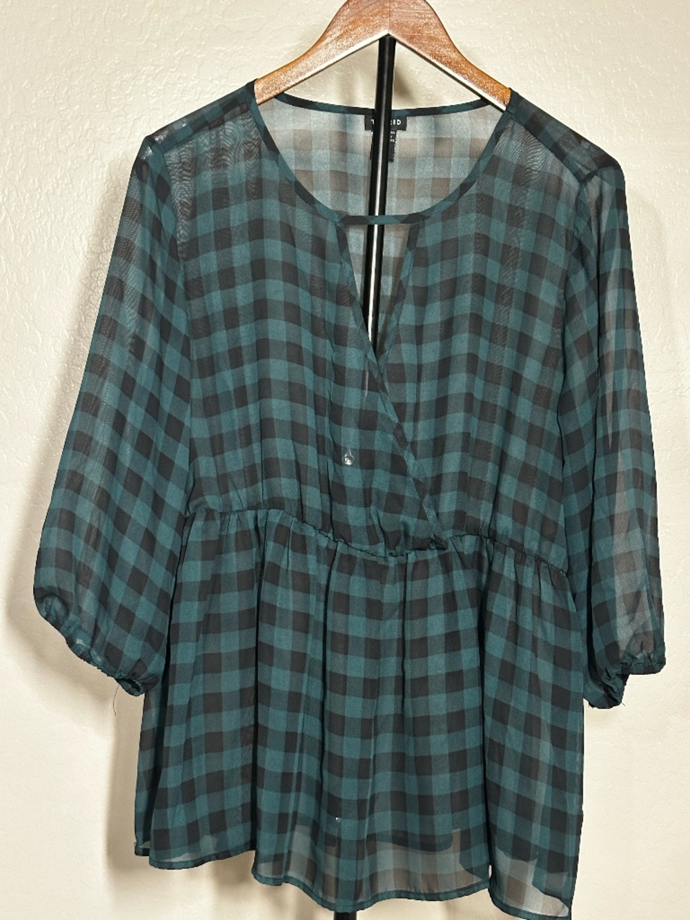 Torrid Green & Black Plaid Chiffon Babydoll Blouse Size 1 (14/16)